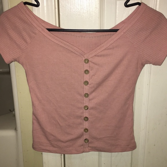 Pink shirt with decorative buttons - Picture 1 of 3